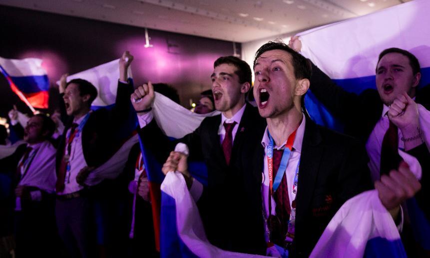 Российская сборная празднует победу на EuroSkills. Фото EuroSkills 2021 (CC BY-NC-ND 2.0)