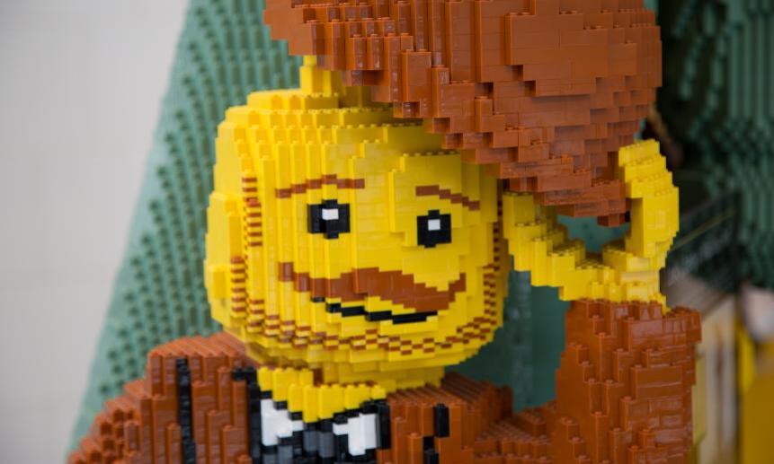Lego прилично заработала в пандемию и раздаст бонусы всем сотрудникам.